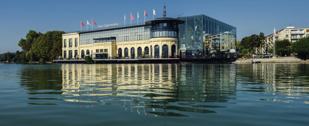 Un séminaire face au lac à Enghien-les-Bains