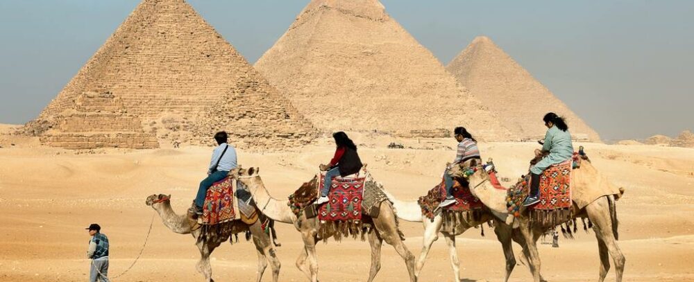 Un séminaire au milieu des mythiques pyramides du Caire