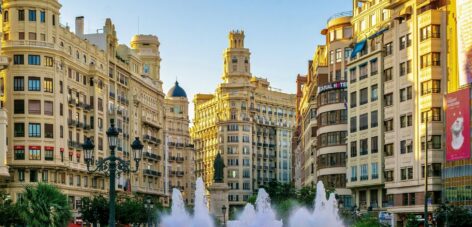 Entre plage urbaine et architecture futuriste, cap sur Valence