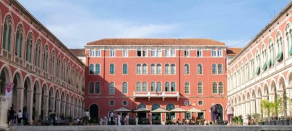 Place prokurative split